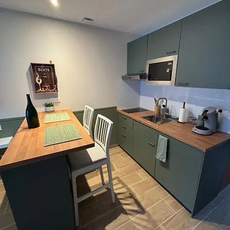 La Barrique Champenoise - And Terrasse Tours-sur-Marne