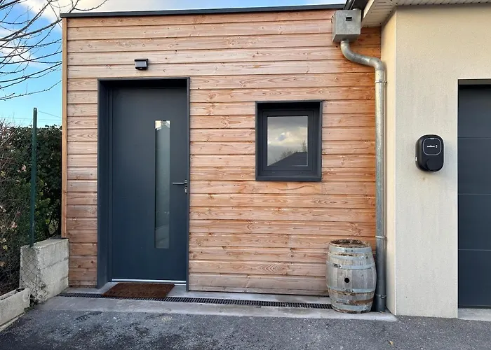 La Barrique Champenoise - And Terrasse דירה *